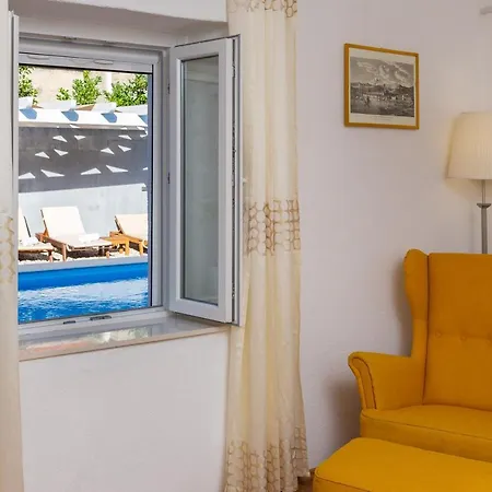 Mamita - Heated Pool Vikendica *