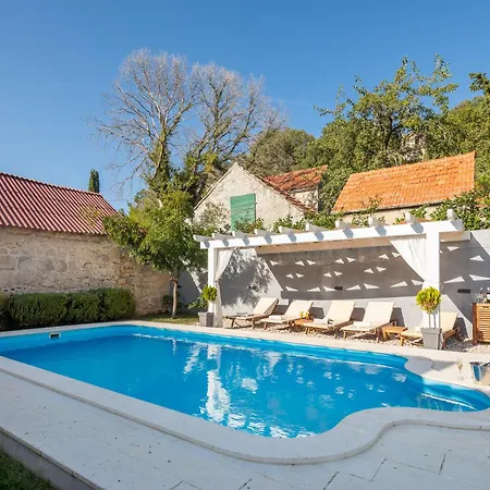 Mamita - Heated Pool *