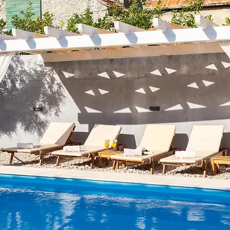 Сasa de vacaciones Mamita - Heated Pool Šestanovac