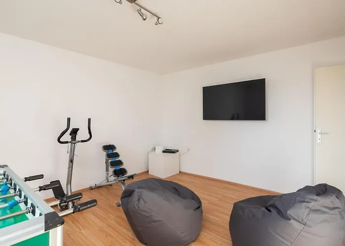 Tatil Evi Mamita - Heated Pool Šestanovac