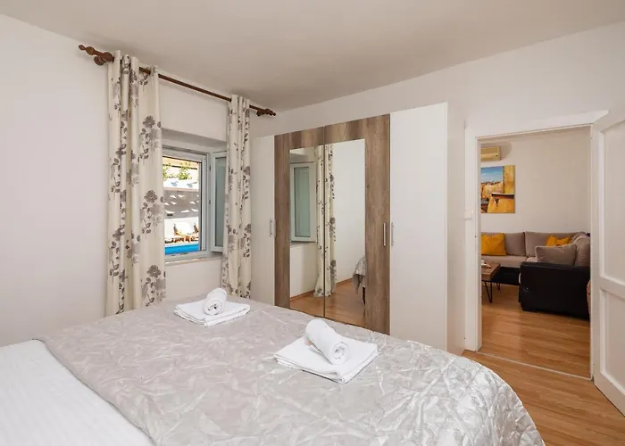 Mamita - Heated Pool Tatil Evi Šestanovac